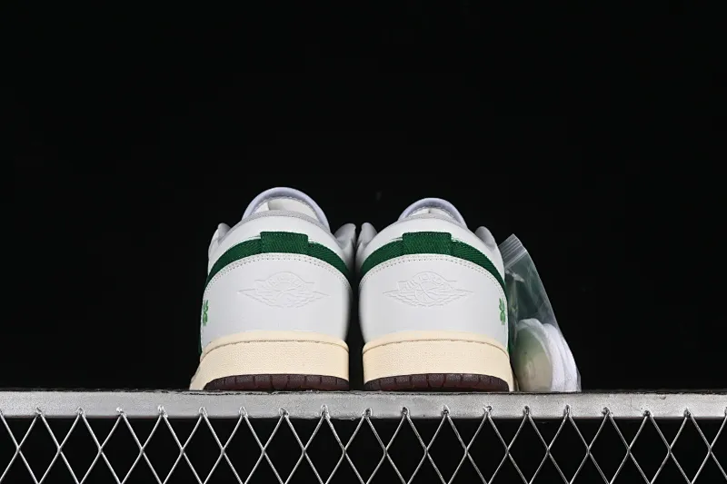 All categories Air Jordan Jordan series basketball shoes Air Jordan 1 Low Air Jordan 1 Low AJ1 Joe 1 white and green double hook low-top retro basketball shoes FZ5046-041